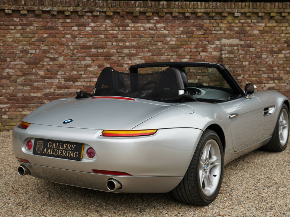 Image 22/50 of BMW Z8 (2000)