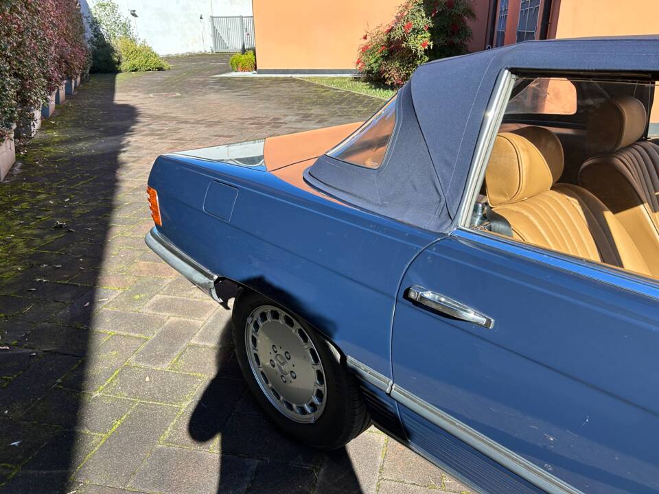 Image 10/51 of Mercedes-Benz 380 SL (1983)