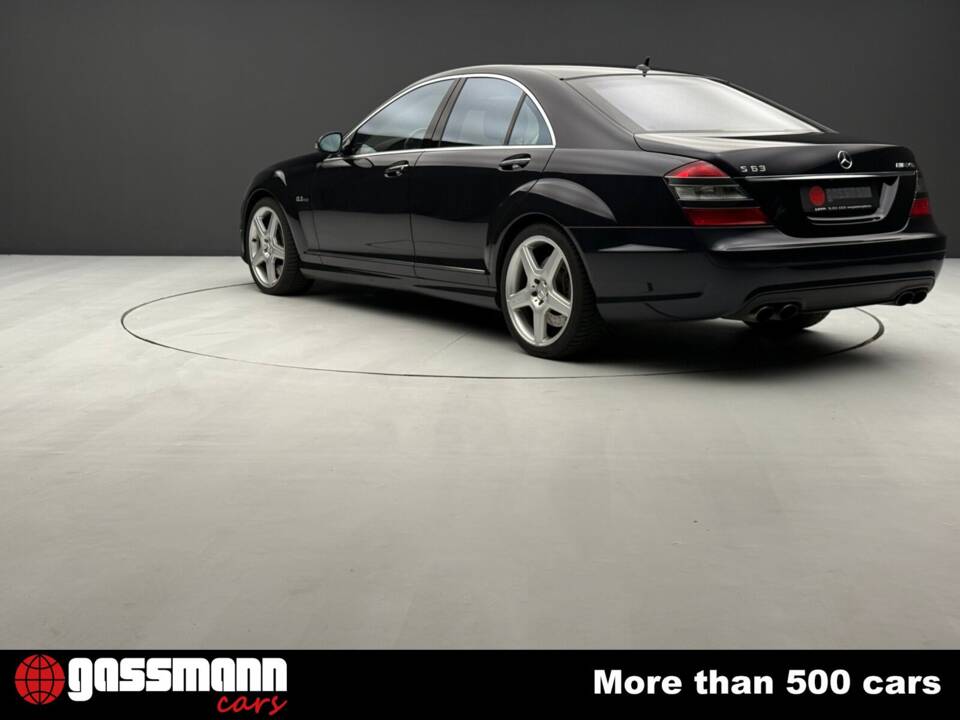 Image 8/15 de Mercedes-Benz S 63 AMG (2008)