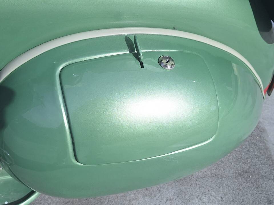 Bild 26/51 von Piaggio Vespa 125 (1956)