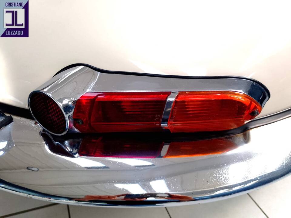 Bild 16/54 von Jaguar E-Type 4.2 (1967)