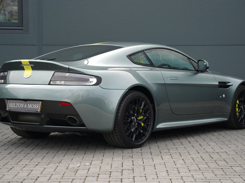 Bild 5/50 von Aston Martin V12 Vantage AMR (2017)