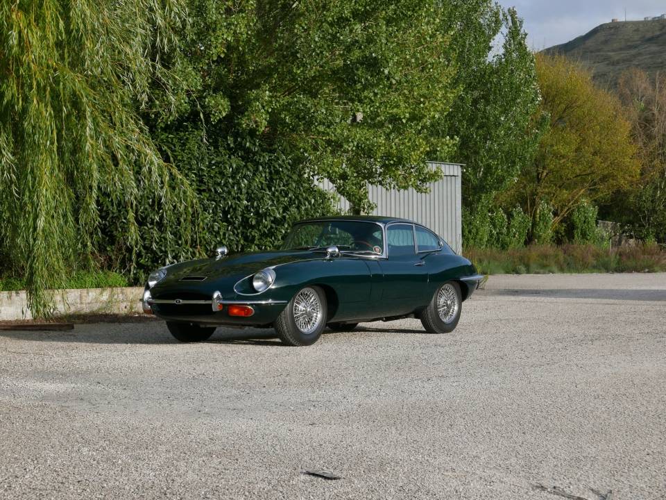 Immagine 3/50 di Jaguar E-Type (1968)