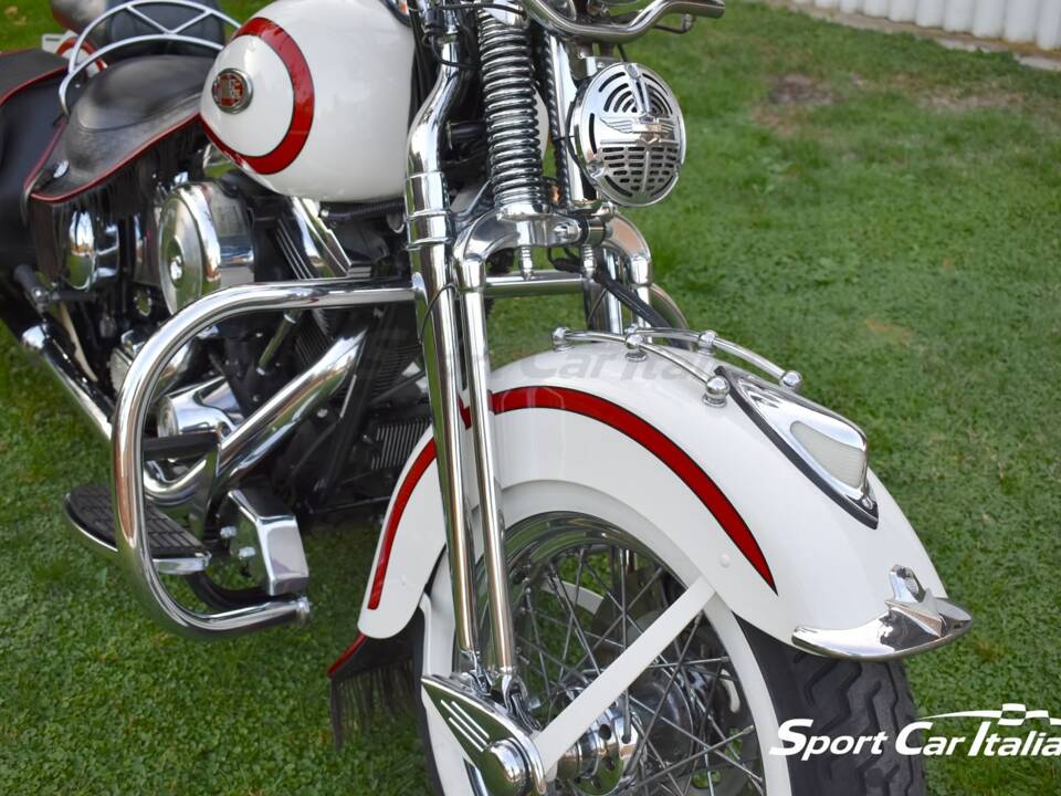 Immagine 30/50 di Harley-Davidson FLSTS 1340 Heritage Springer (1998)