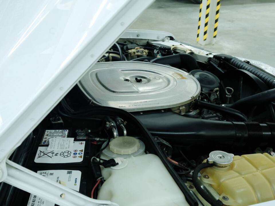 Bild 15/50 von Mercedes-Benz 500 SE (1990)