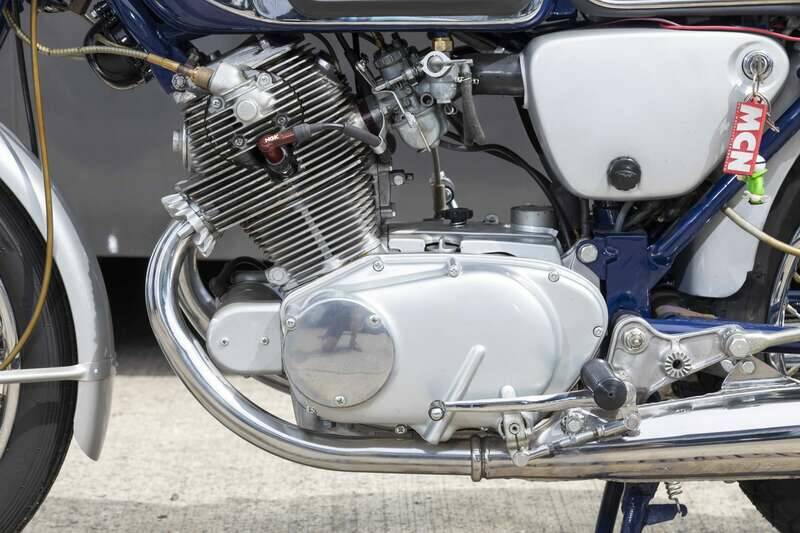 Image 29/39 of Honda CB 72 (1960)
