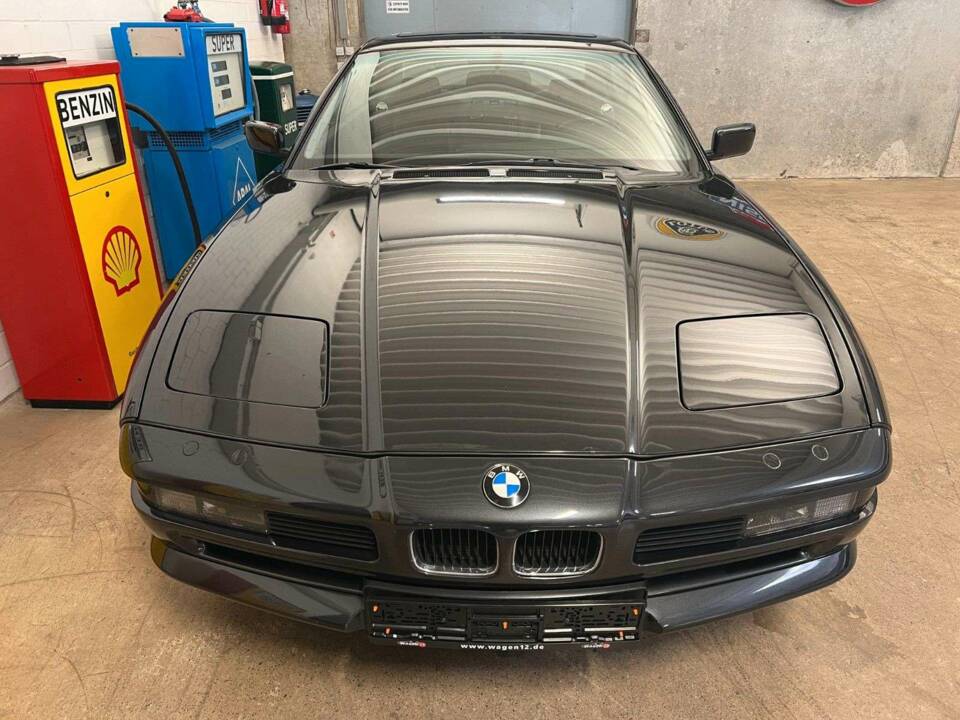 Image 4/18 of BMW 850i (1990)