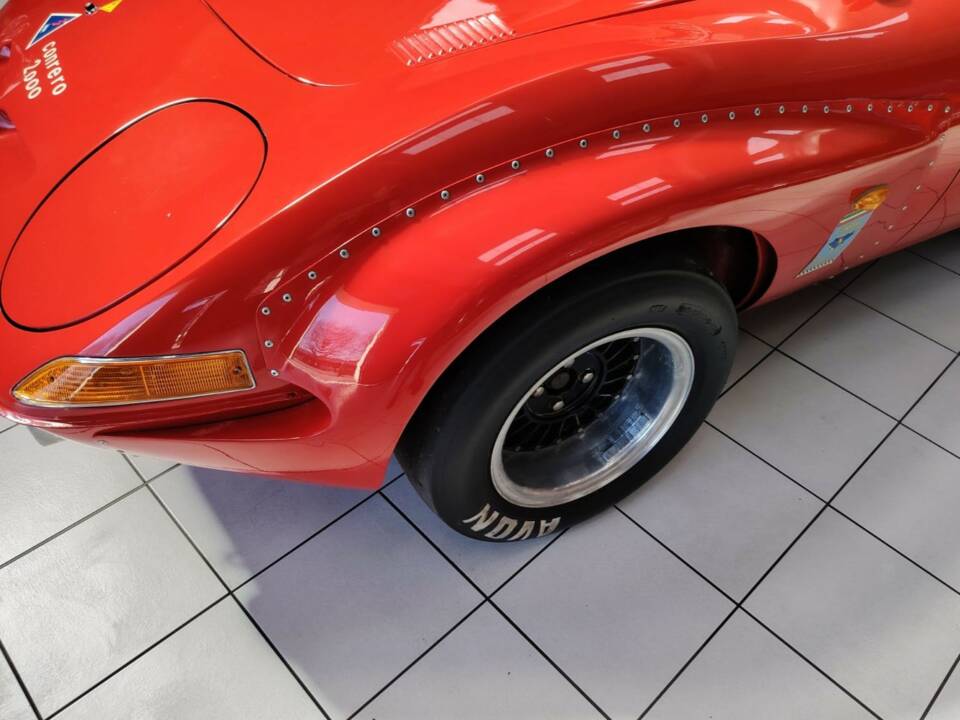 Image 24/71 of Opel GT 1900 (1970)