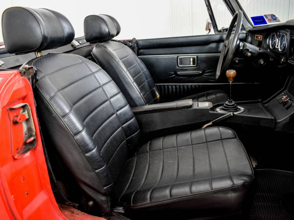 Bild 33/50 von MG MGB (1974)