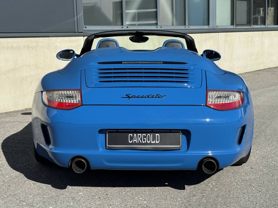 Image 8/37 of Porsche 911 Speedster (2010)
