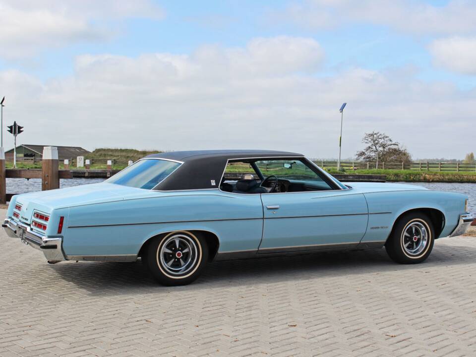 Bild 11/30 von Pontiac Grand Ville (1972)