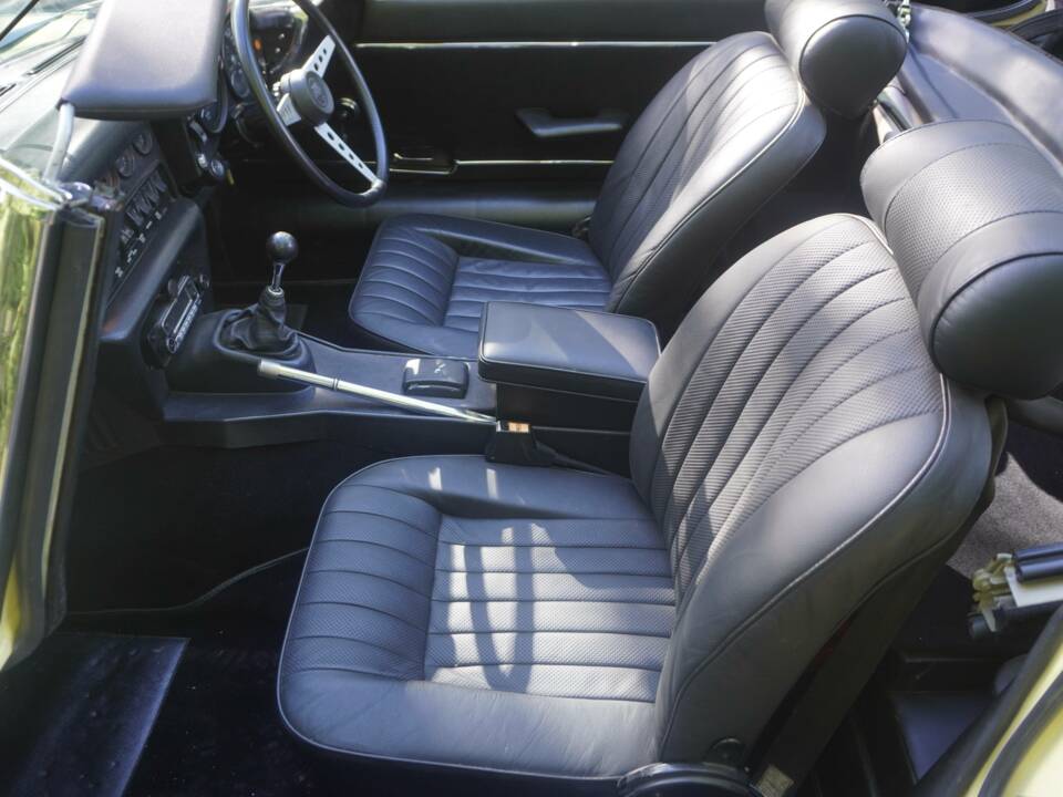 Bild 12/19 von Jaguar E-Type V12 (1972)
