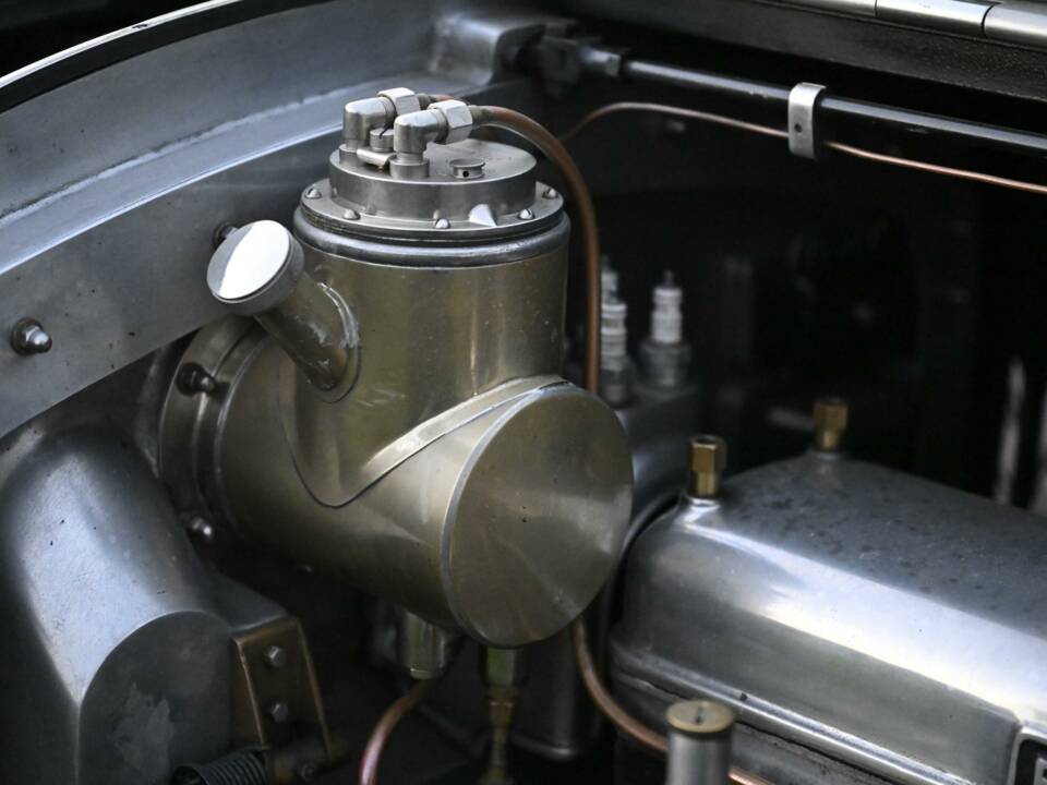 Image 38/50 de Bentley 4 1/2 Litre (1928)