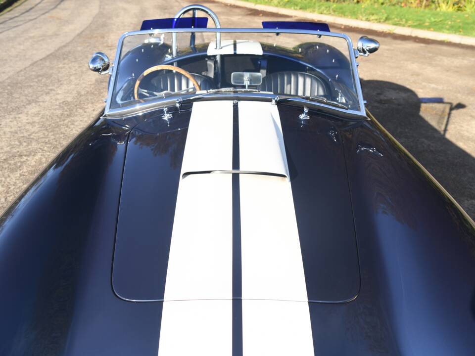 Image 19/50 de AC Cobra 427 (1999)