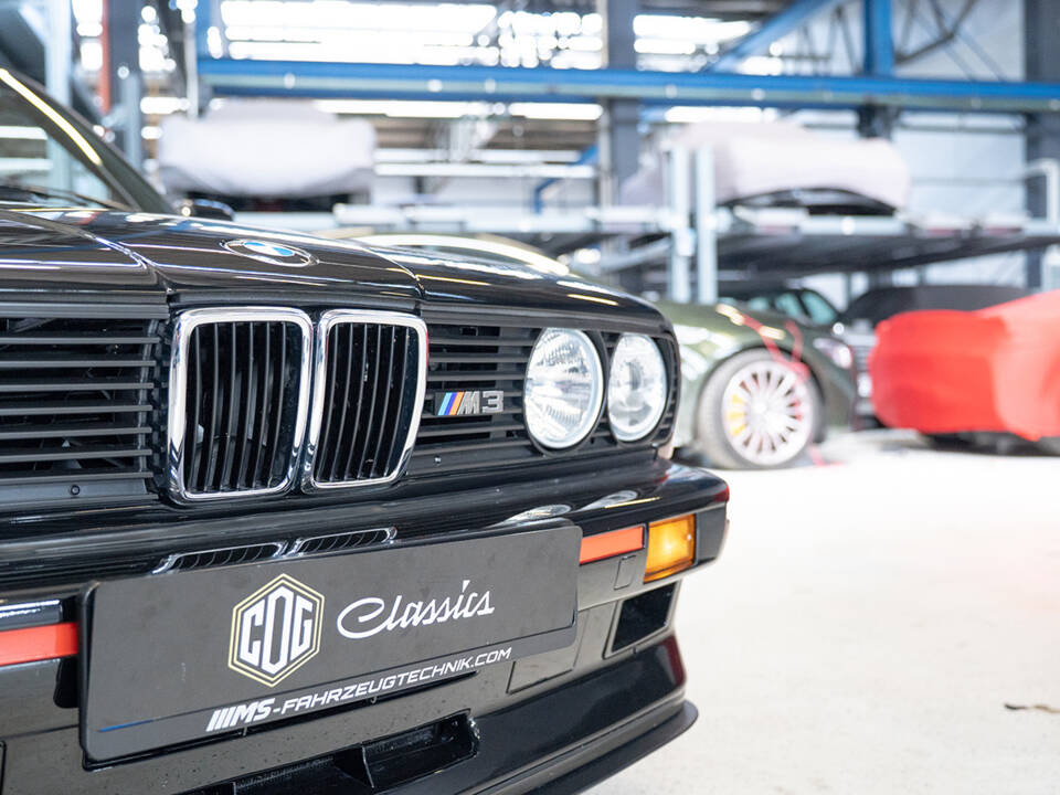 Image 88/91 de BMW M3 Sport Evo (1990)