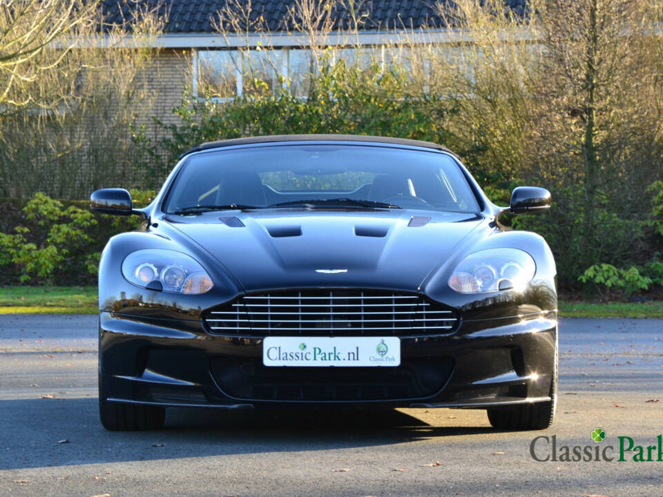 Image 23/50 of Aston Martin DBS Volante (2010)