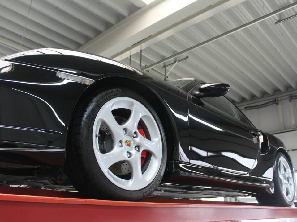 Image 22/50 of Porsche 911 Turbo (2002)