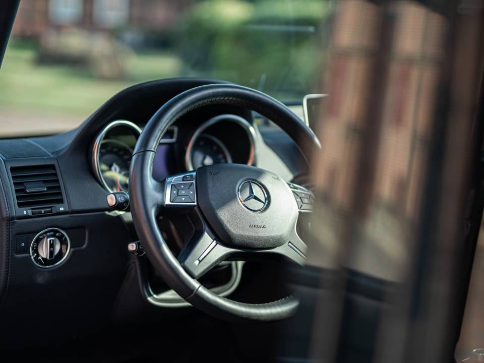 Image 28/48 of Mercedes-Benz G 350 d Professional (2018)