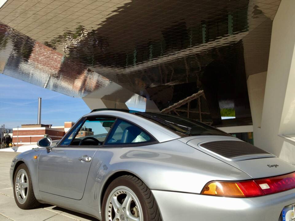 Imagen 23/96 de Porsche 911 Carrera (1996)