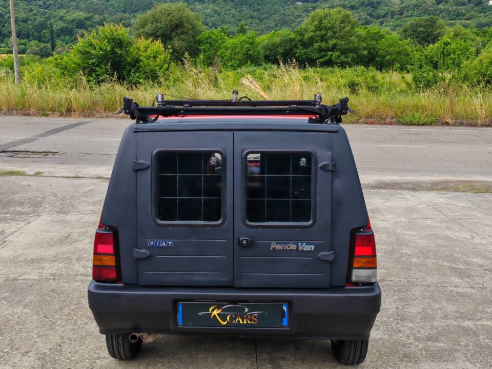 Immagine 6/30 di FIAT Panda "Young" (2002)