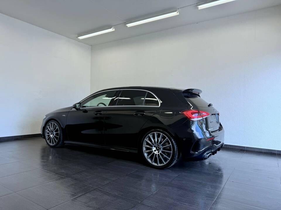 Bild 9/30 von Mercedes-Benz A 35 AMG 4MATIC (2021)