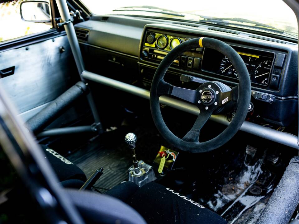 Bild 4/50 von Volkswagen Golf II GTi 1.8 (1991)