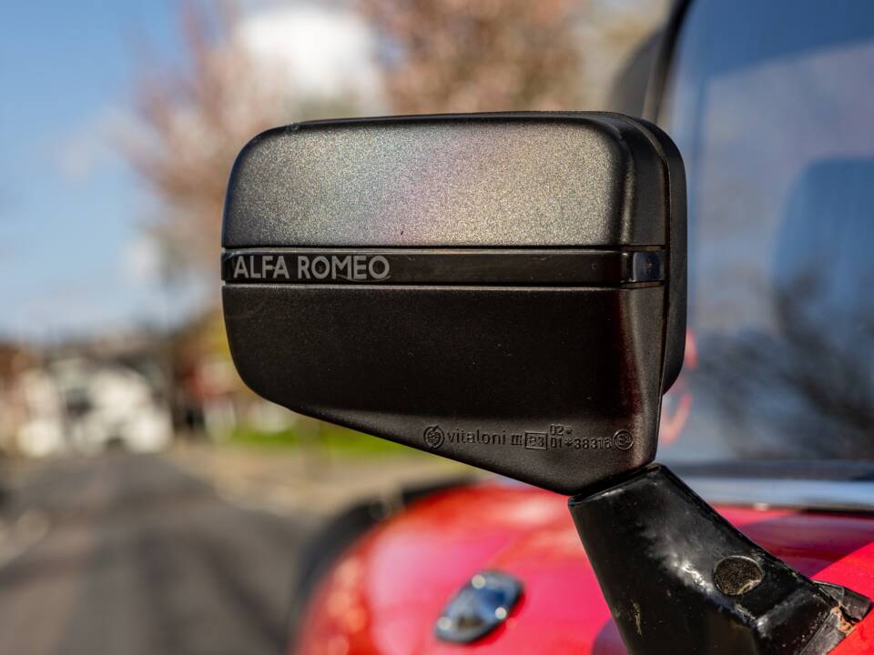 Afbeelding 41/50 van Alfa Romeo 2.0 Spider (1989)