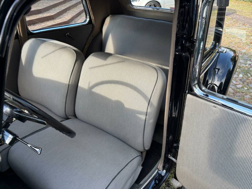 Bild 4/7 von Citroën Traction Avant 11 BL (1952)