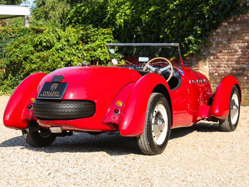 Image 41/50 of Healey Silverstone (1950)