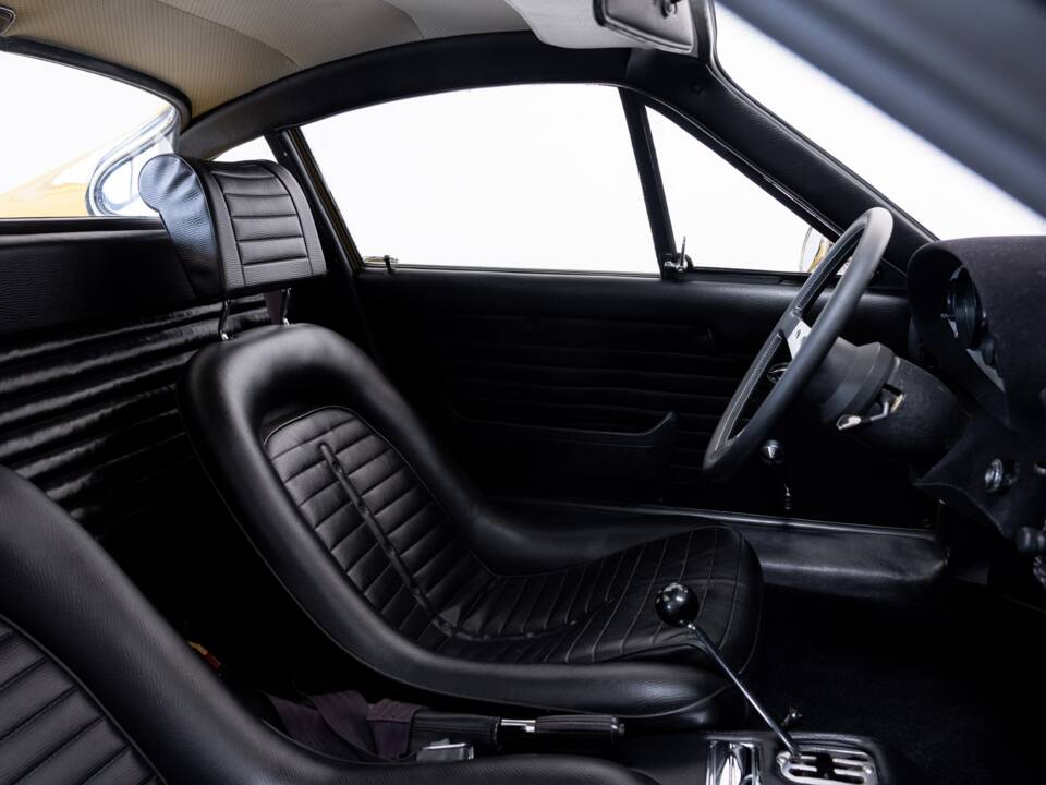 Afbeelding 23/39 van Ferrari Dino 246 GT (1970)