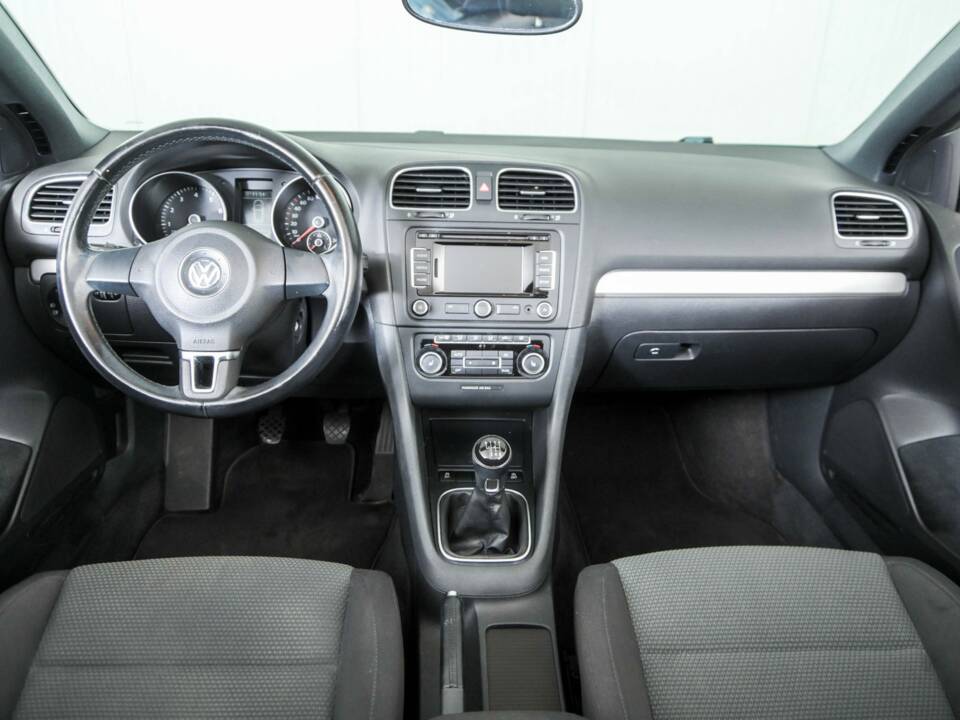 Bild 7/50 von Volkswagen Golf VI 1.2 TSI (2012)