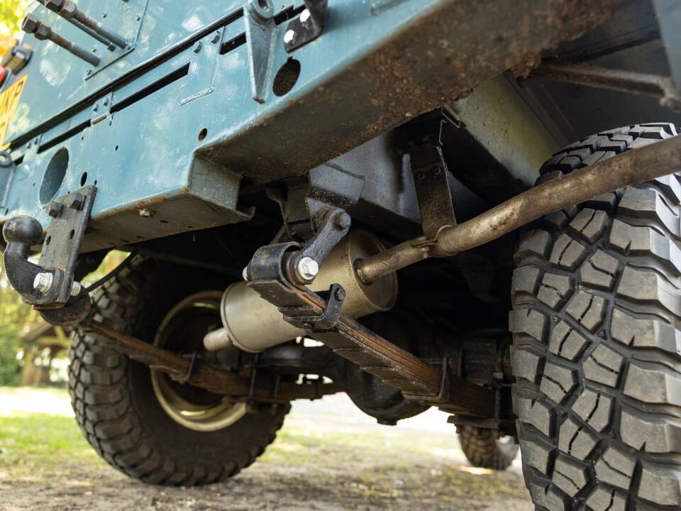 Bild 31/50 von Land Rover 88 (1980)