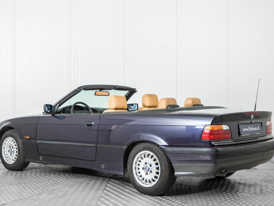 Bild 6/50 von BMW 318i (1996)