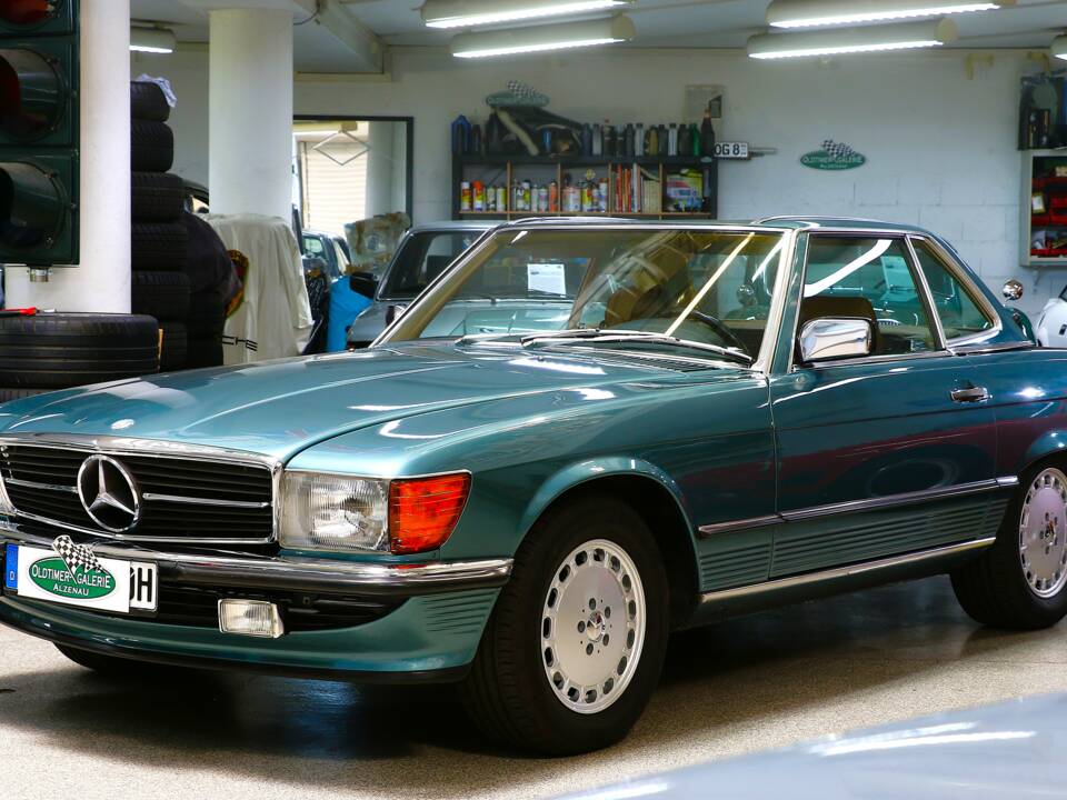 Image 3/25 of Mercedes-Benz 560 SL (1986)
