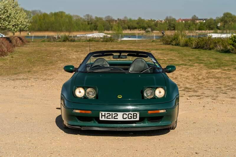 Image 9/50 of Lotus Elan (1991)
