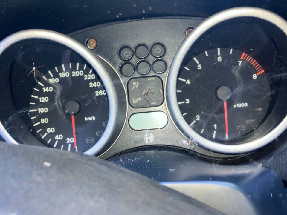 Image 16/19 of Alfa Romeo Spider 2.0 Twin Spark (1998)