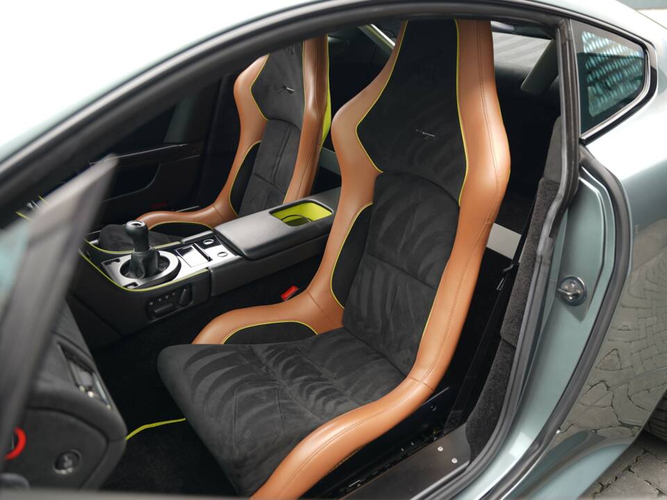 Bild 16/50 von Aston Martin V12 Vantage AMR (2017)