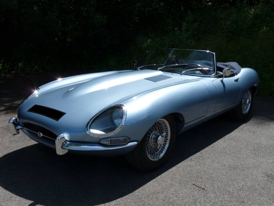 Image 7/26 of Jaguar E-Type 3.8 (1963)