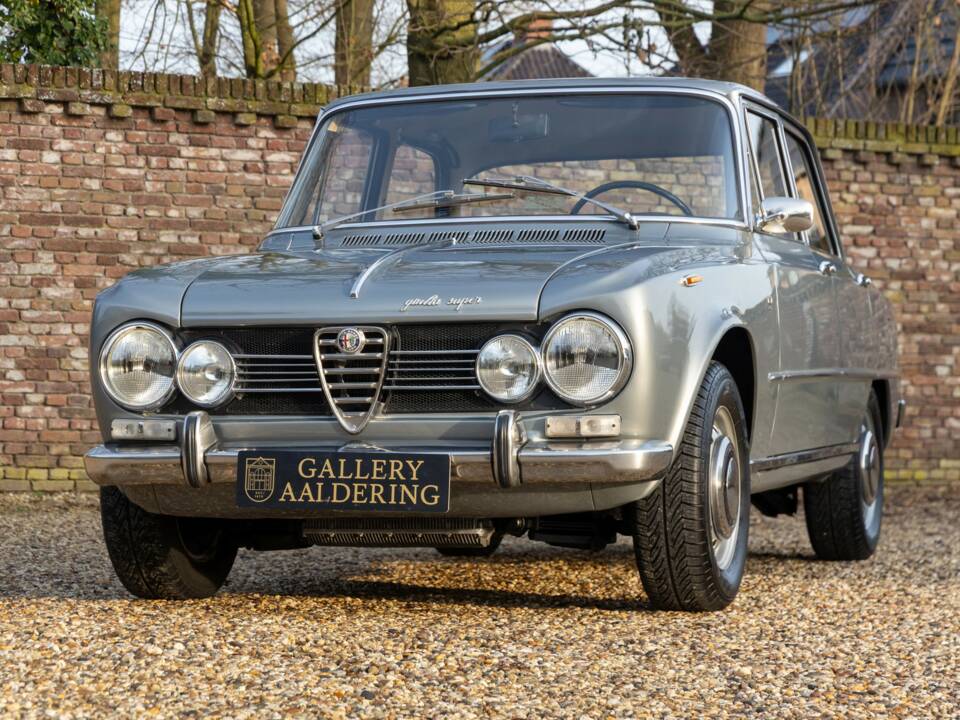 Afbeelding 29/50 van Alfa Romeo Giulia 1600 S (1968)