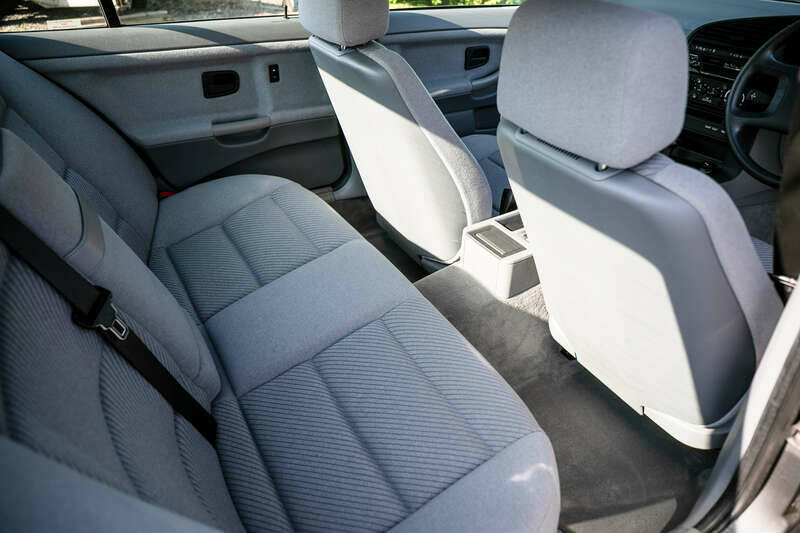 Image 30/50 of BMW 325i (1991)