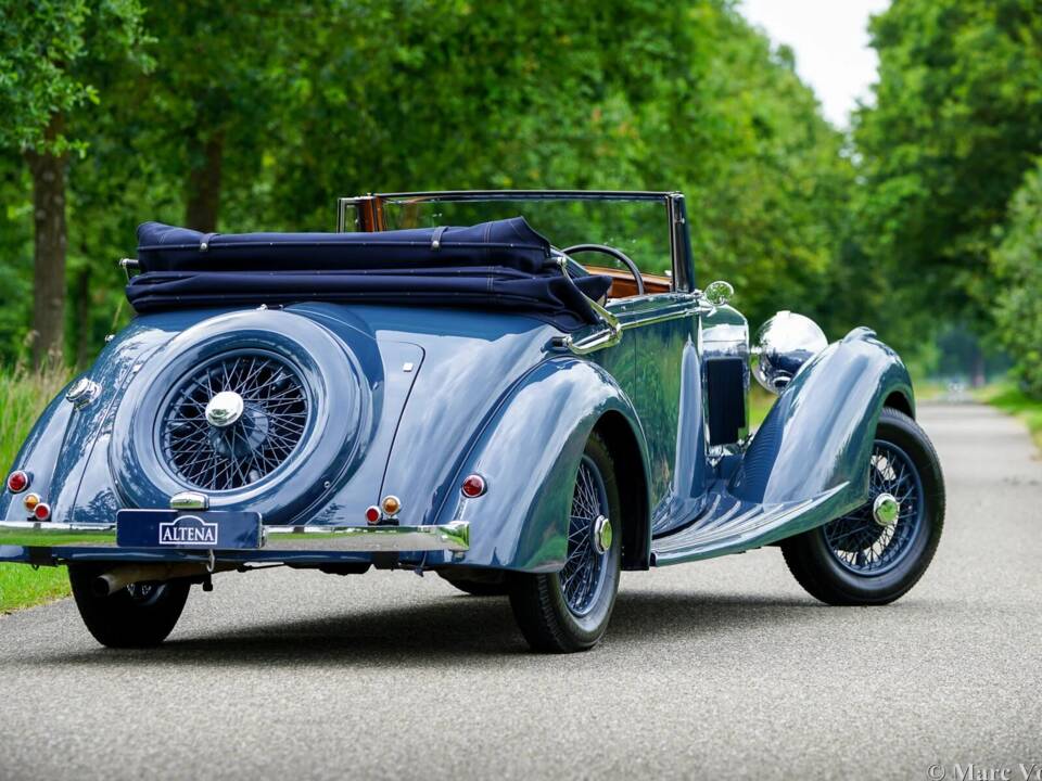 Image 58/59 of Bentley 4 1/4 Litre (1936)