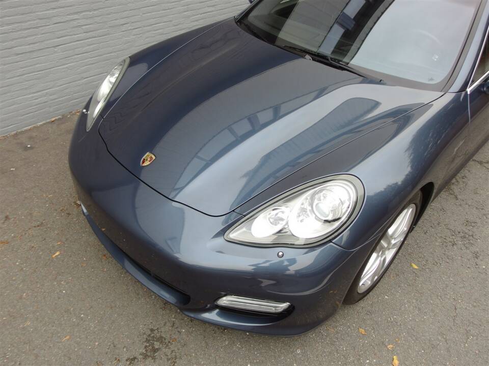 Imagen 14/99 de Porsche Panamera Turbo (2009)