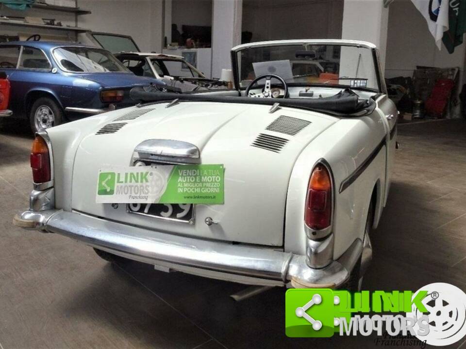 Image 8/10 of Autobianchi Bianchina Convertible (1971)