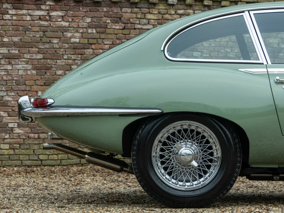 Imagen 45/50 de Jaguar E-Type 4.2 (1967)