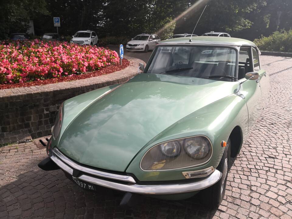 Image 1/4 of Citroën DS 21 (1972)