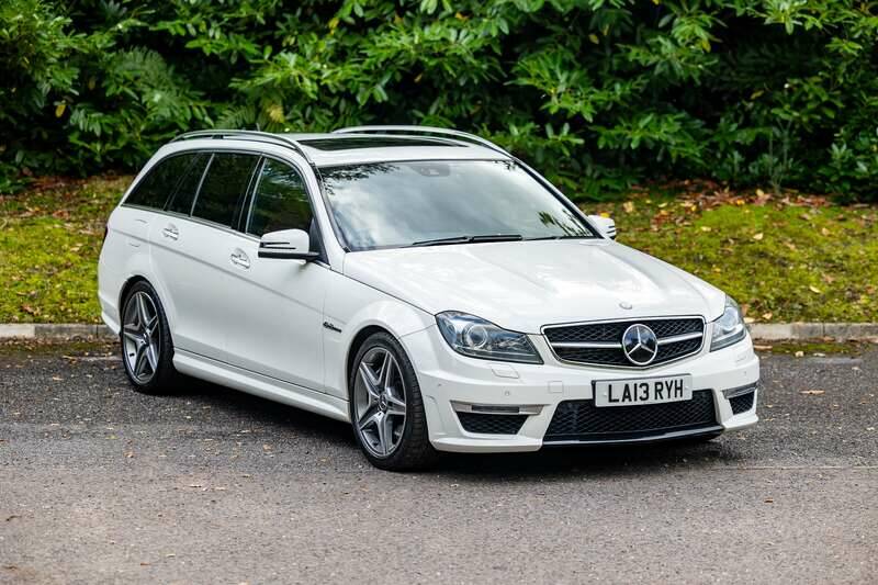 Bild 1/50 von Mercedes-Benz C 63 AMG T (2013)