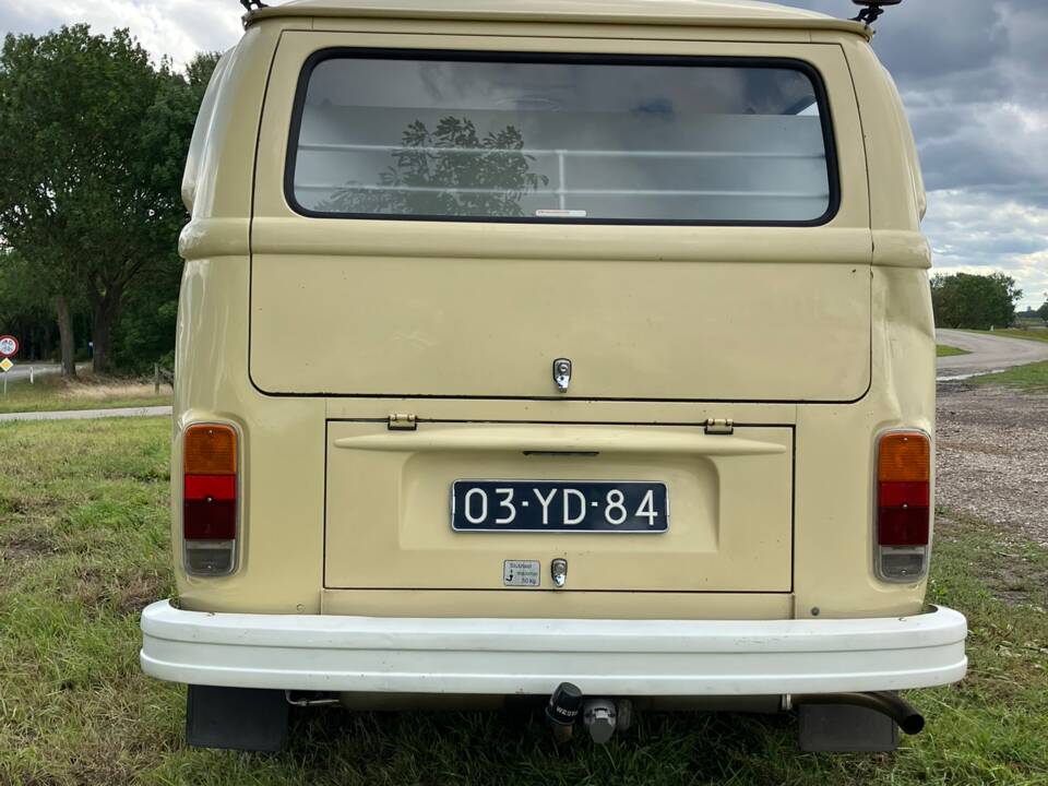 Imagen 5/15 de Volkswagen T2b minibus (1974)