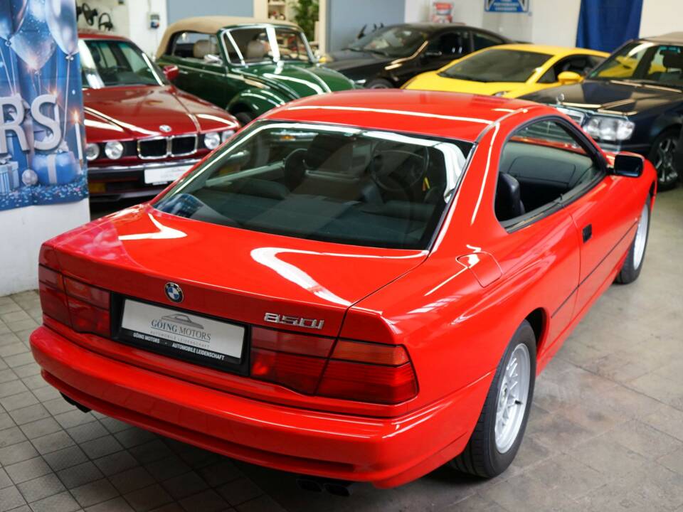 Immagine 20/50 di BMW 850i (1990)