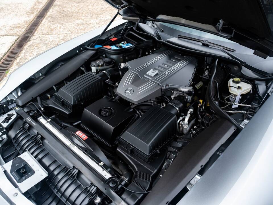 Image 31/32 of Mercedes-Benz SLS AMG (2011)