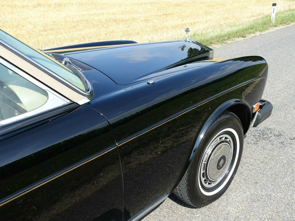 Afbeelding 18/27 van Rolls-Royce Corniche (1976)